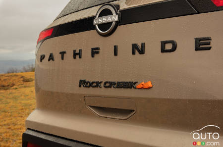 Nissan Pathfinder Rock Creek 2023, écusson